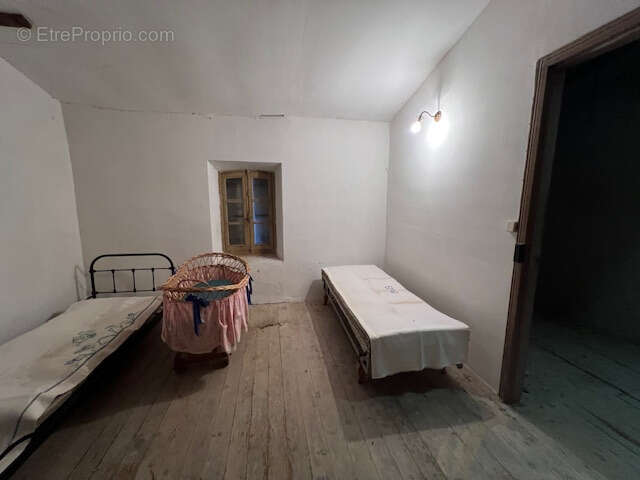 Maison à PEYRIAC-MINERVOIS