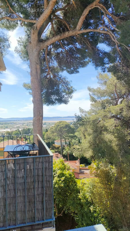 Appartement à HYERES