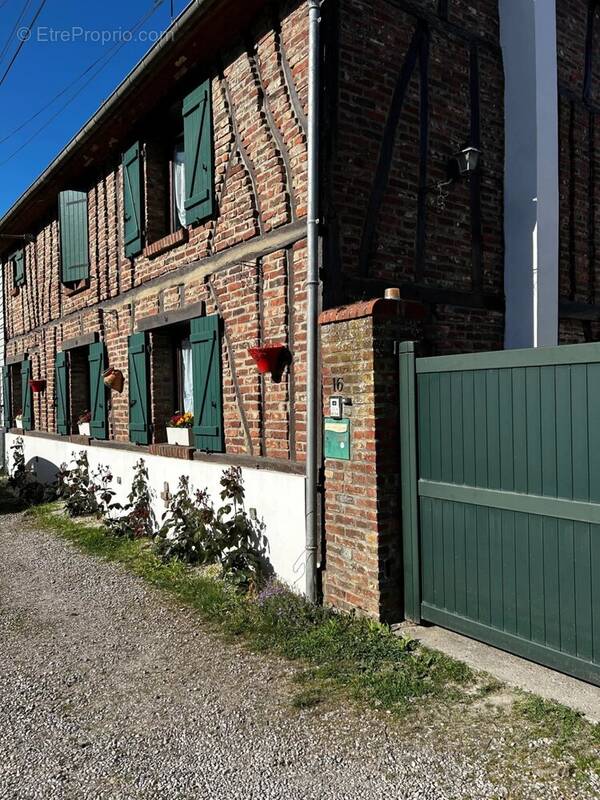 Maison à GRANDVILLIERS