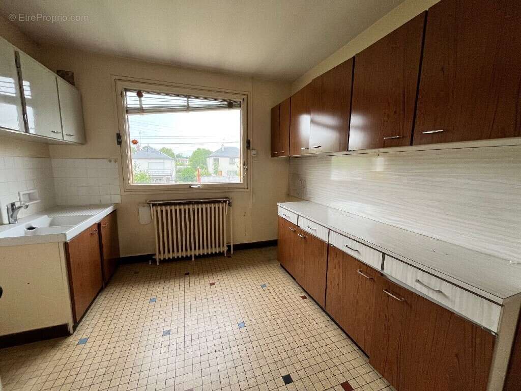 Maison à FLEURY-LES-AUBRAIS