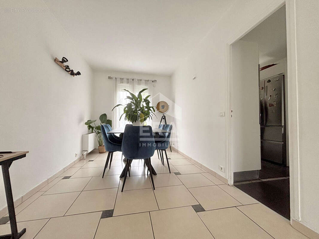 Maison à PONTAULT-COMBAULT