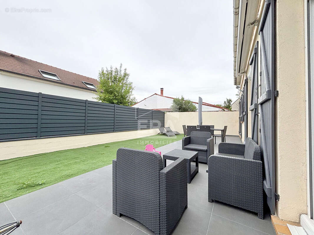 Maison à PONTAULT-COMBAULT