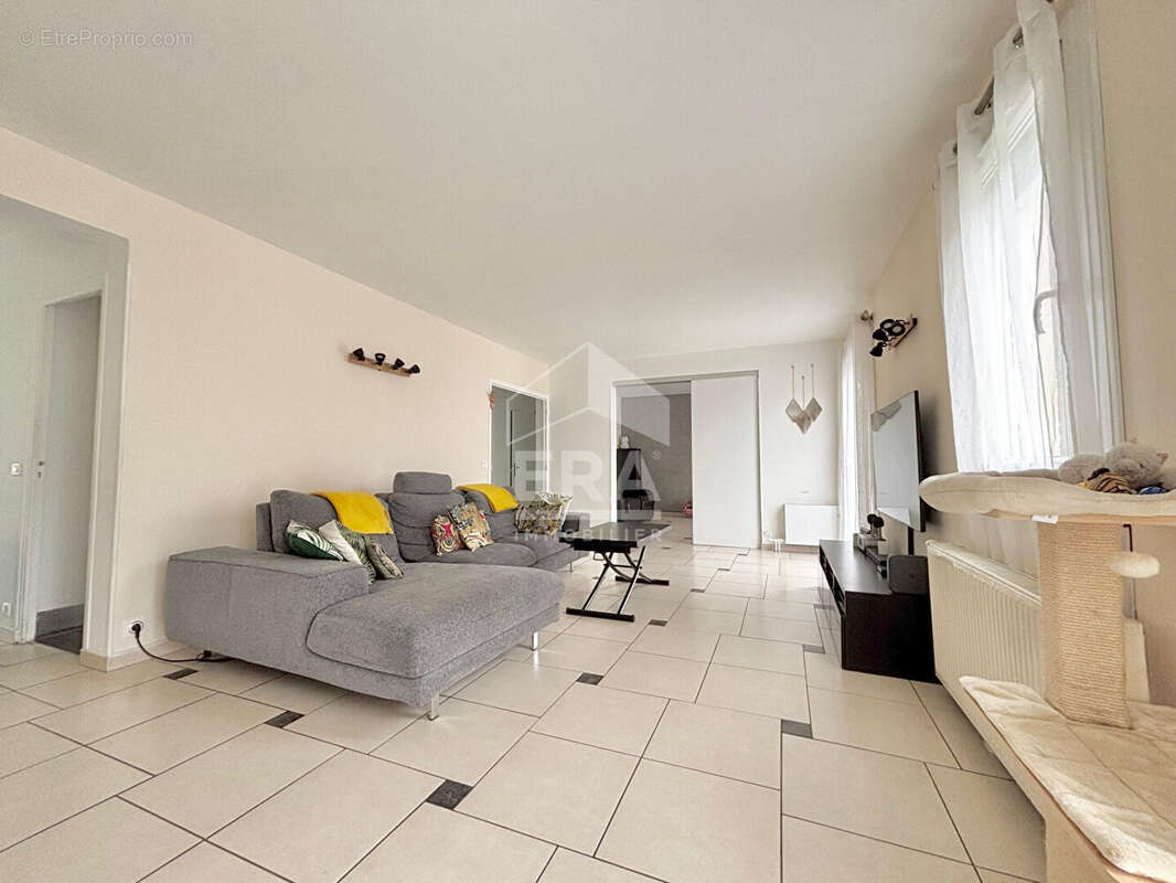 Maison à PONTAULT-COMBAULT