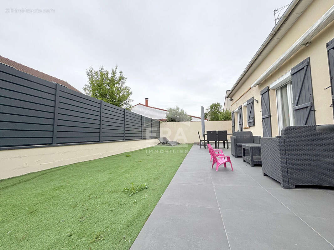 Maison à PONTAULT-COMBAULT