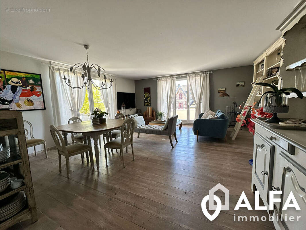 Appartement à SAINT-GRATIEN