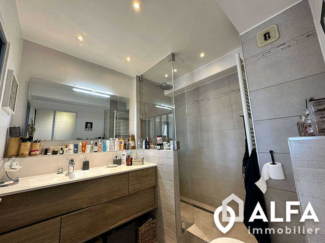 Appartement à SAINT-GRATIEN