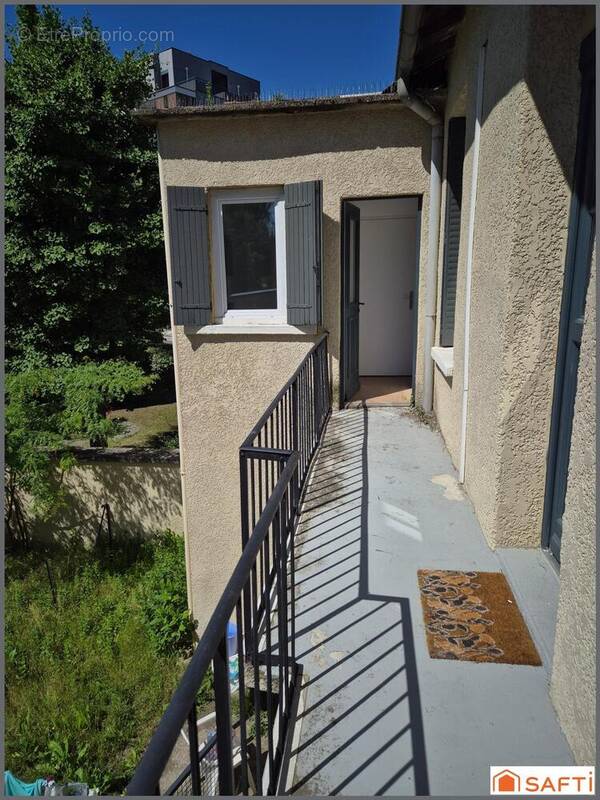 Photo 1 - Appartement à LYON-8E