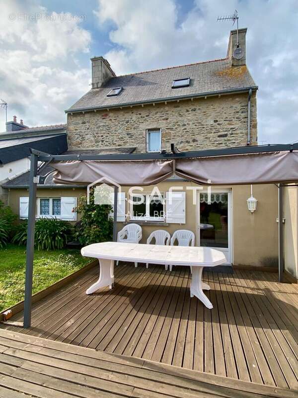 Photo 2 - Maison à LEZARDRIEUX