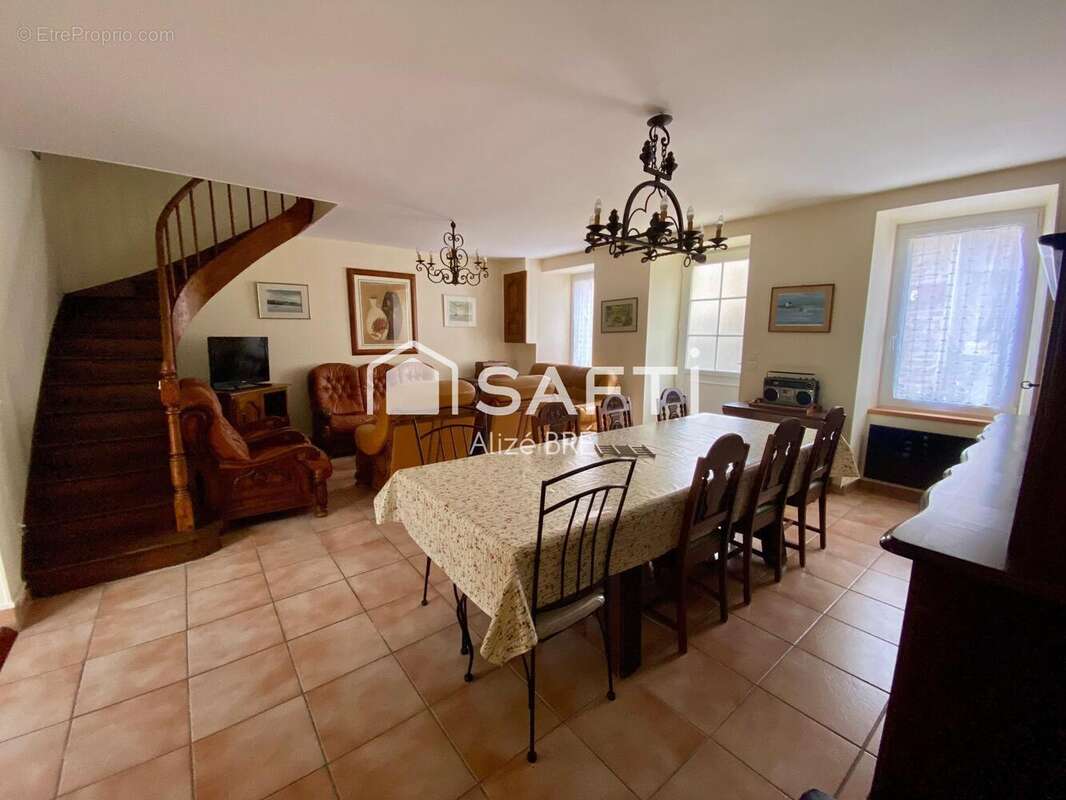 Photo 5 - Maison à LEZARDRIEUX