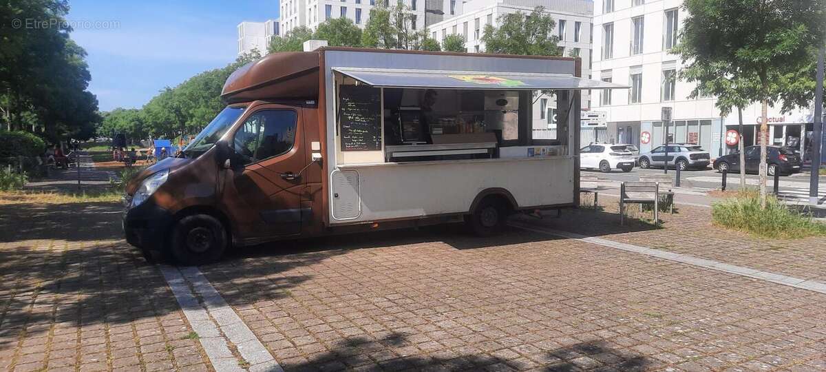 Photo 5 - Commerce à REZE