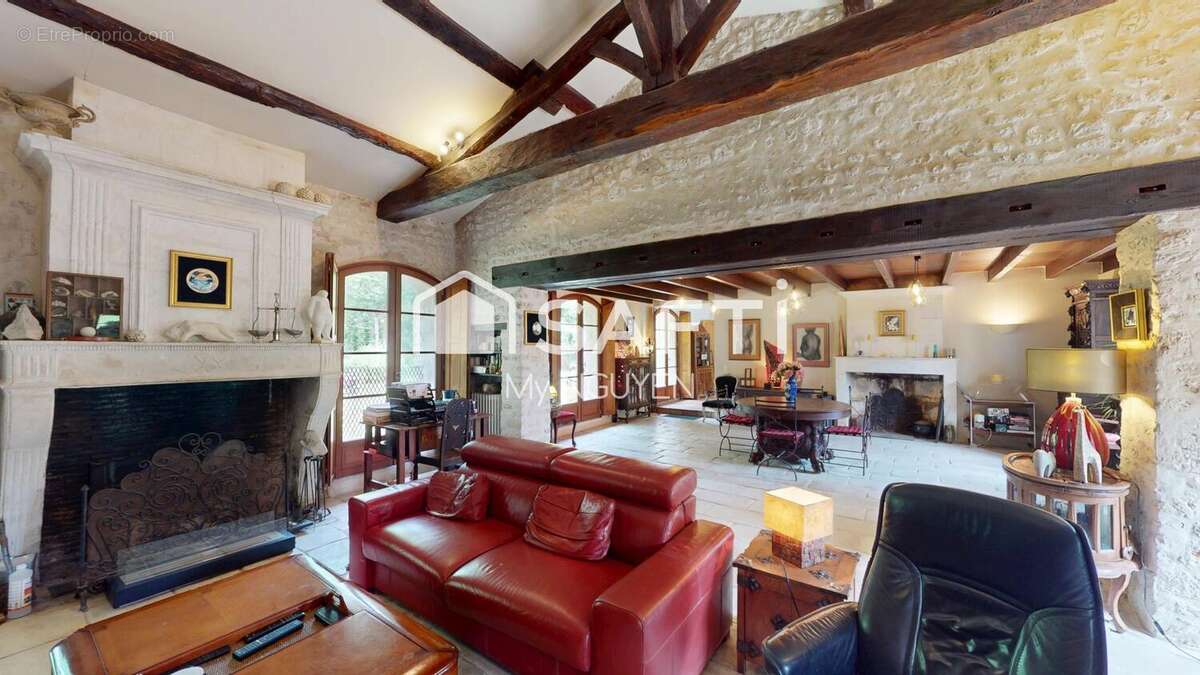 Photo 3 - Maison à BARBEZIEUX-SAINT-HILAIRE