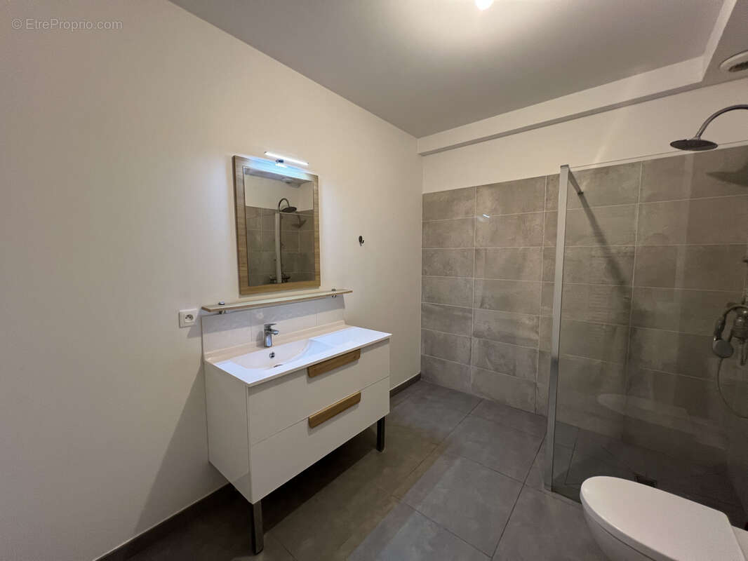 Appartement à CHECY