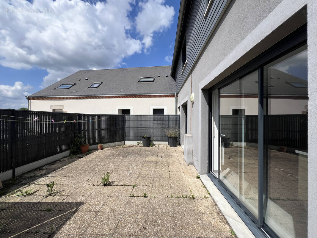 Appartement à CHECY