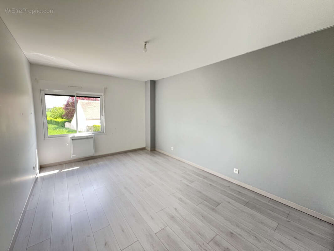 Appartement à CHECY