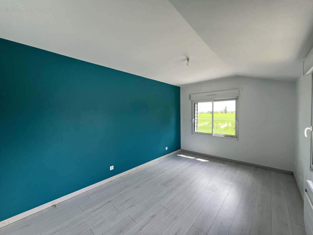 Appartement à CHECY