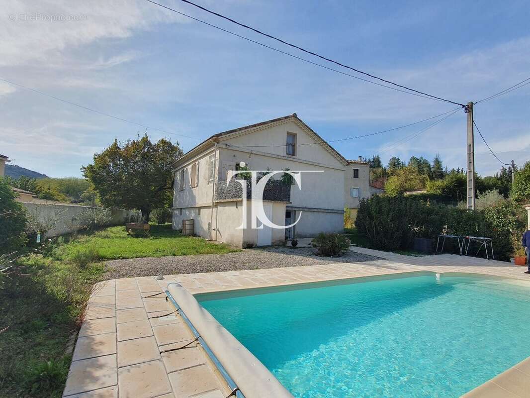 Maison à SAINT-AMBROIX