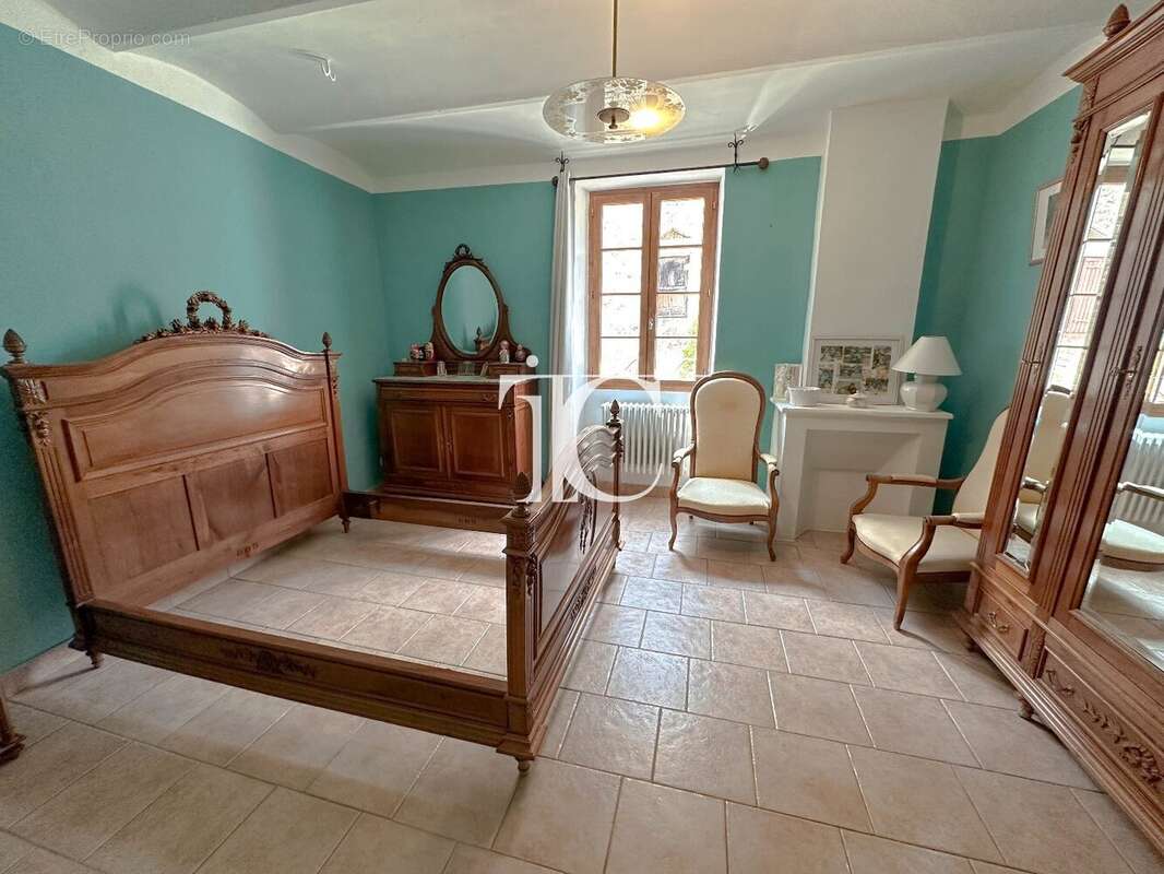 Maison à SAINT-PAUL-LE-JEUNE