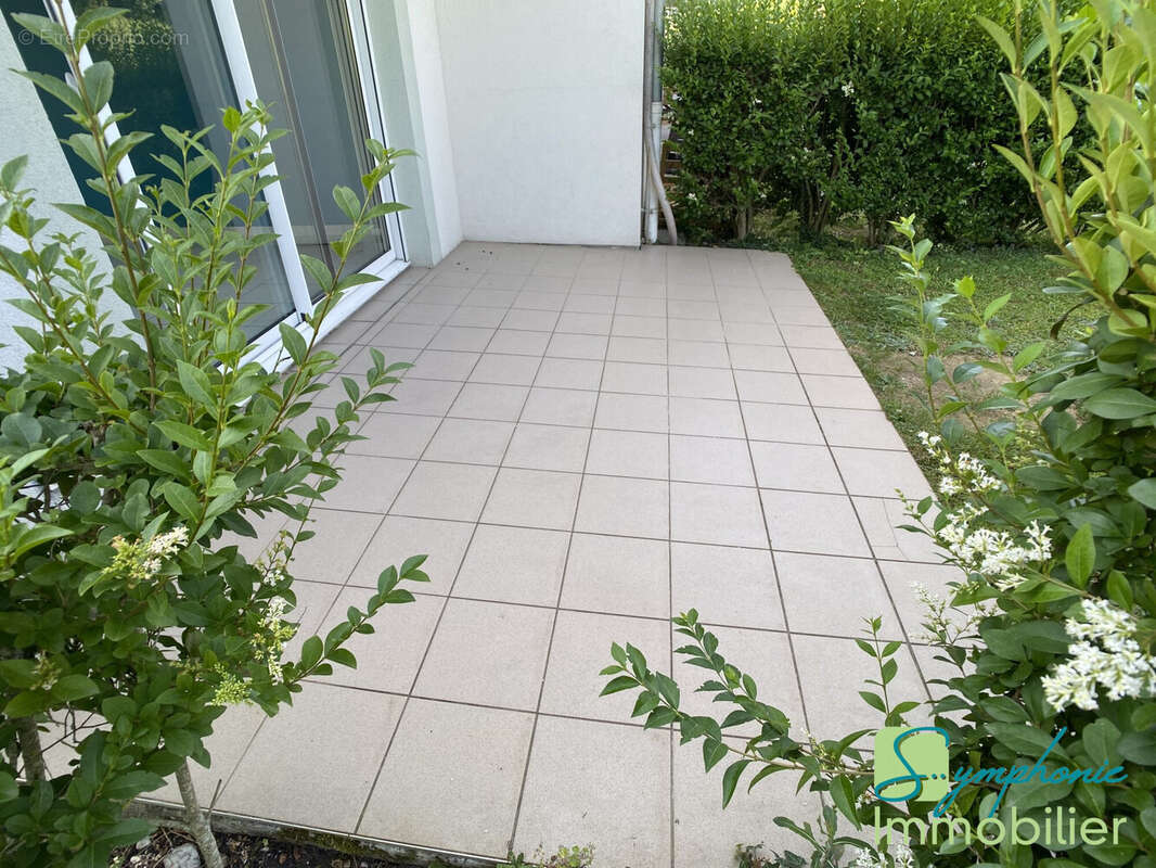 Appartement à JACOB-BELLECOMBETTE