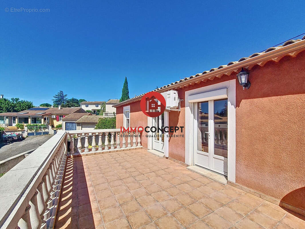 Maison à ROQUEMAURE