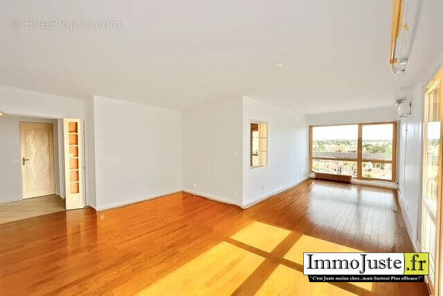 Appartement à ELANCOURT