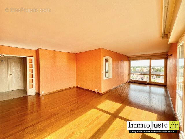 Appartement à ELANCOURT