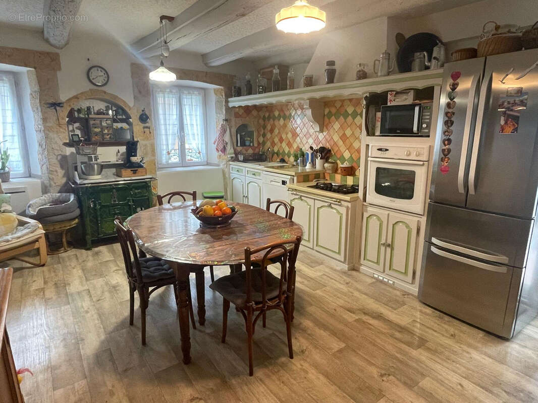 Maison à SAINT-BONNET-DE-MONTAUROUX