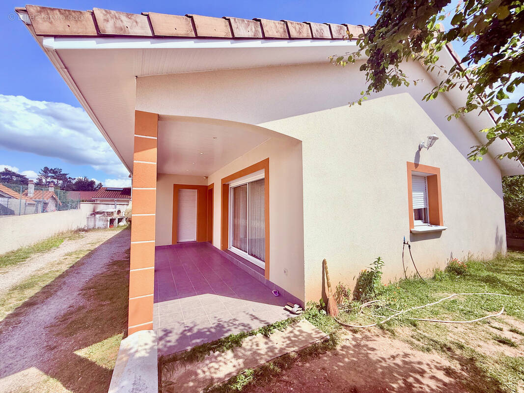 Maison à ROUSSILLON