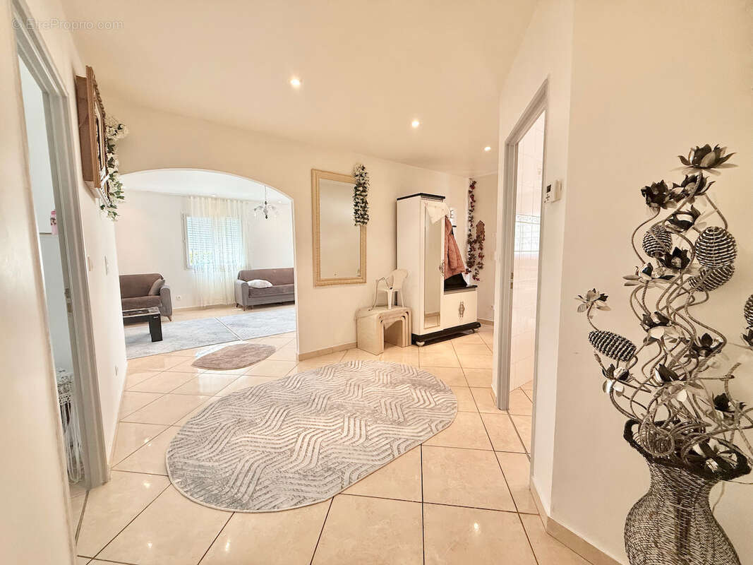 Maison à ROUSSILLON