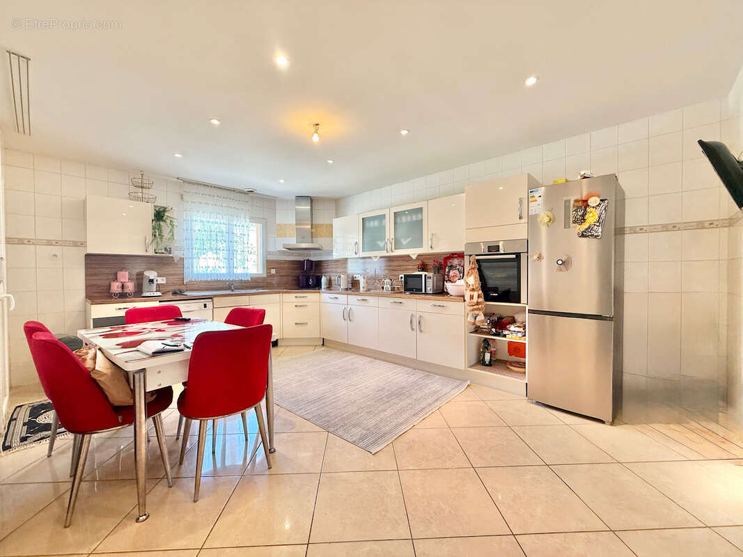 Maison à ROUSSILLON