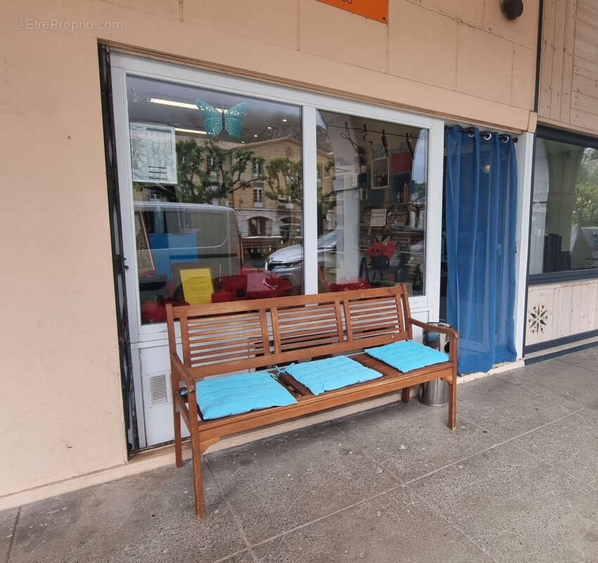 Commerce à SISTERON