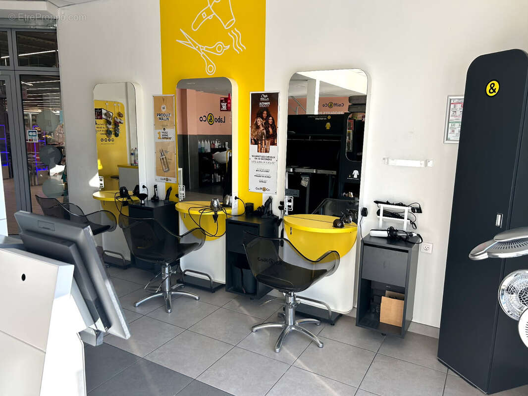 Commerce à FORCALQUIER