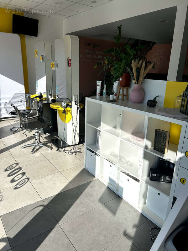 Commerce à FORCALQUIER