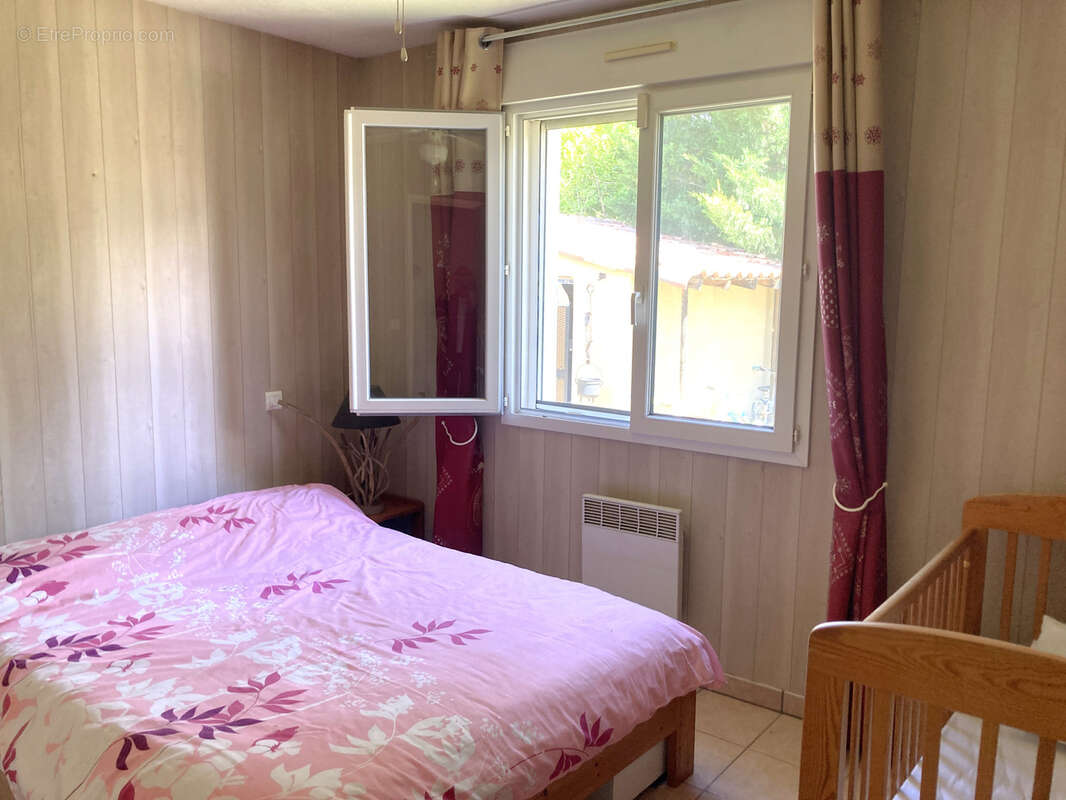 Maison à MOULES-ET-BAUCELS