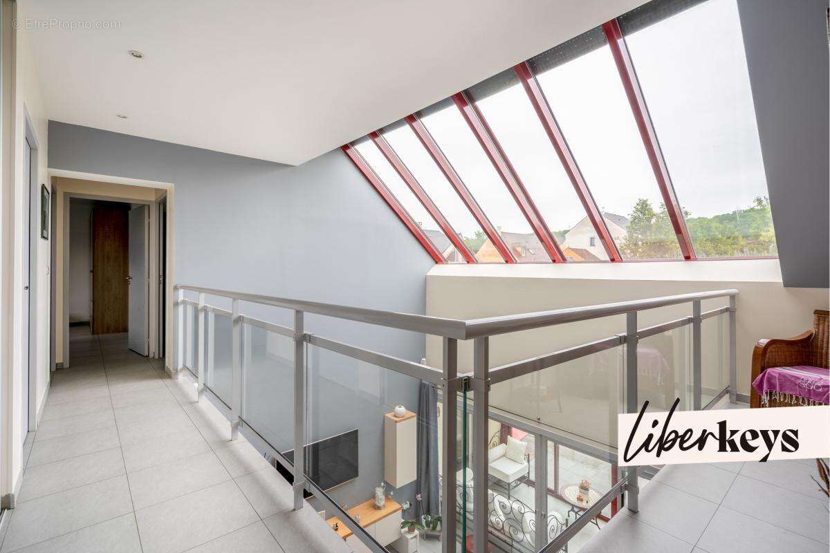 Maison à MONTEVRAIN