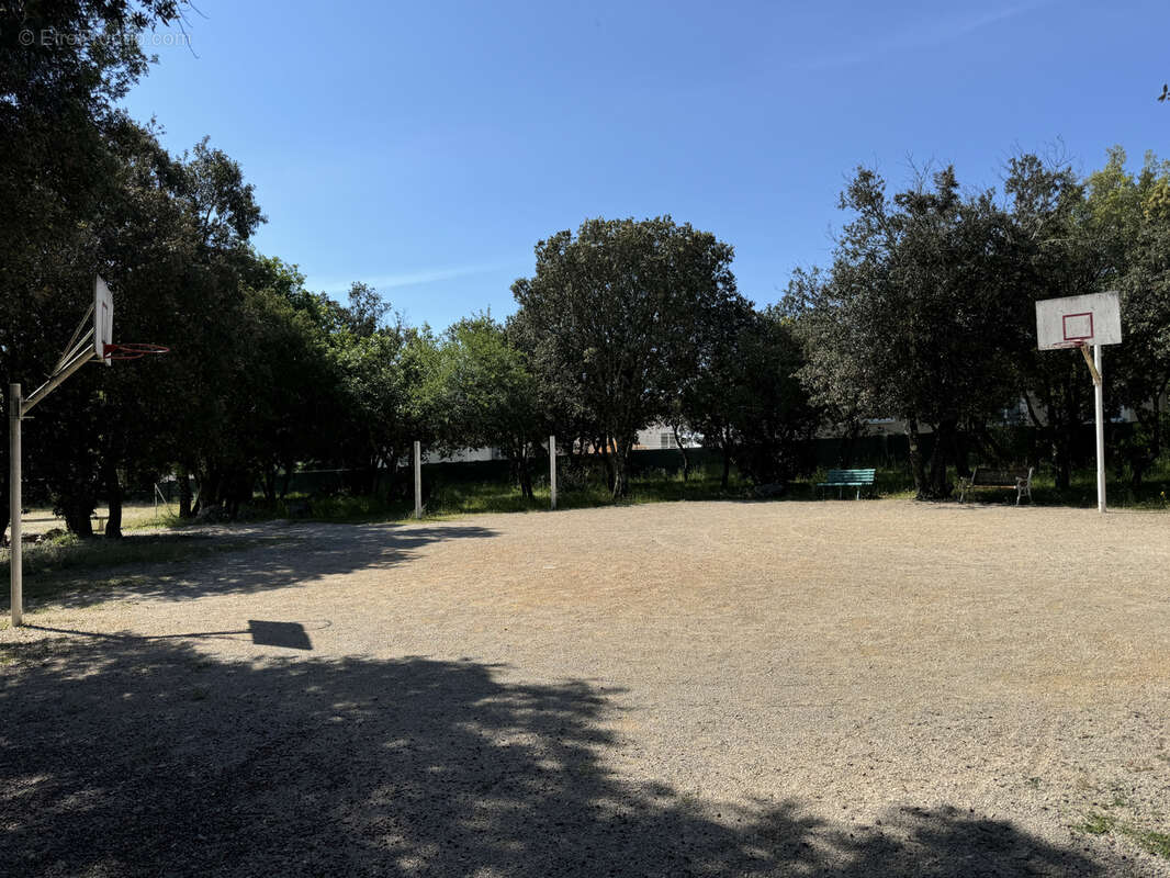 Maison à MEJANNES-LE-CLAP