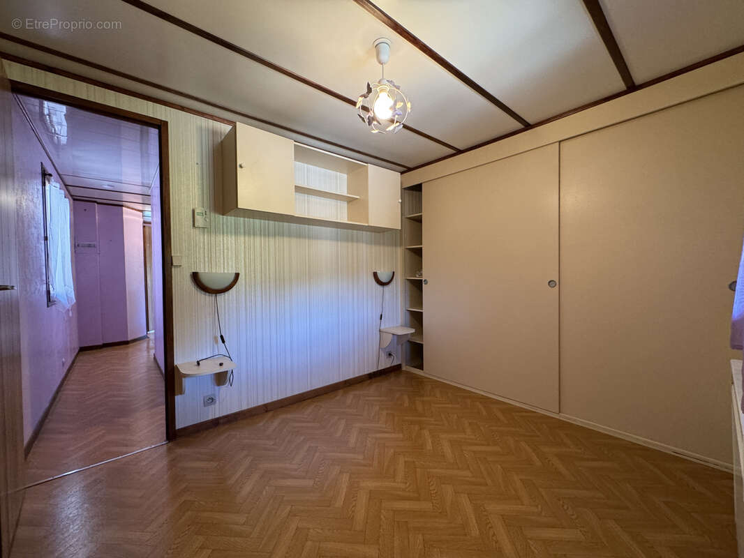 Maison à MEJANNES-LE-CLAP