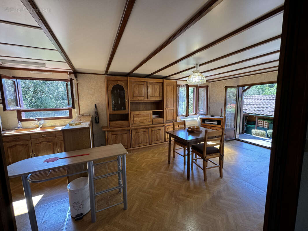 Maison à MEJANNES-LE-CLAP