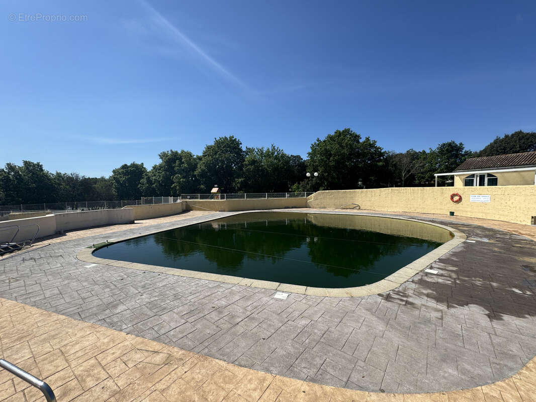 Maison à MEJANNES-LE-CLAP