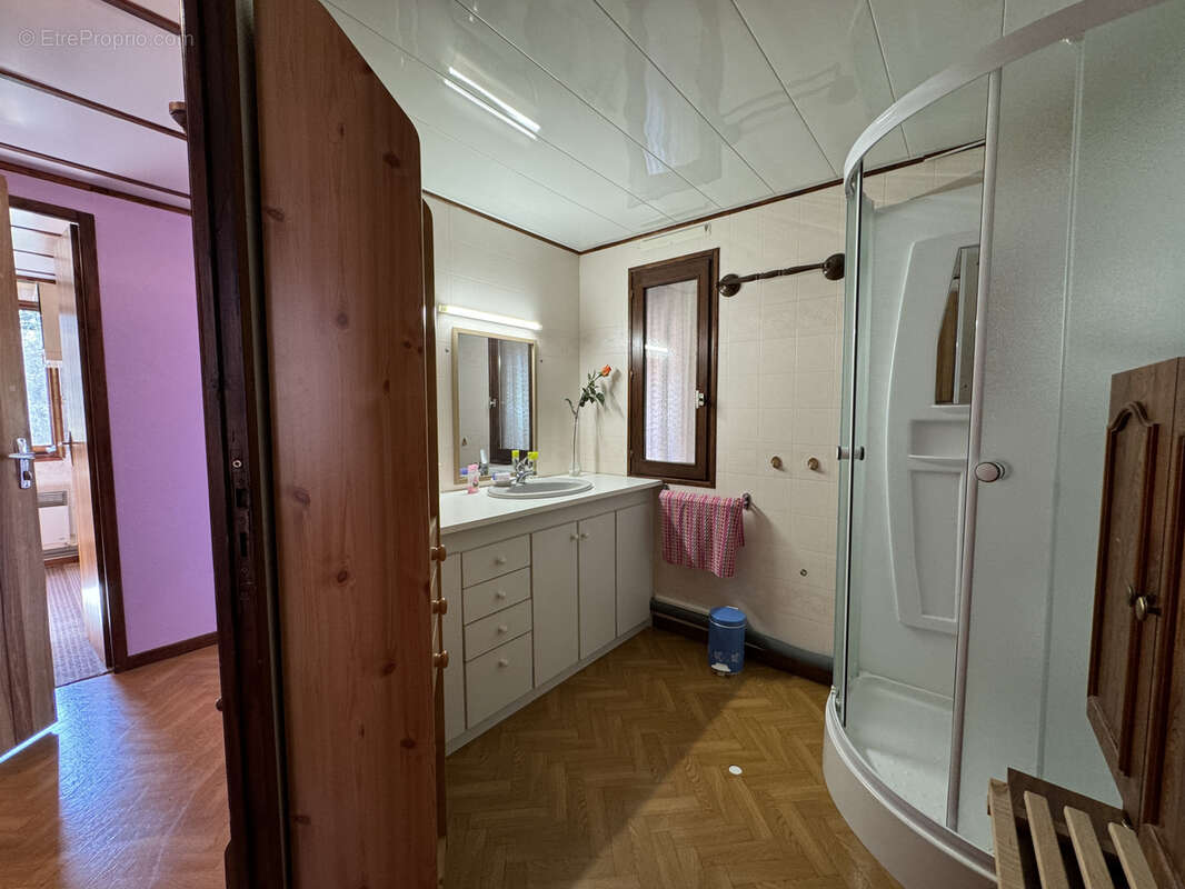 Maison à MEJANNES-LE-CLAP