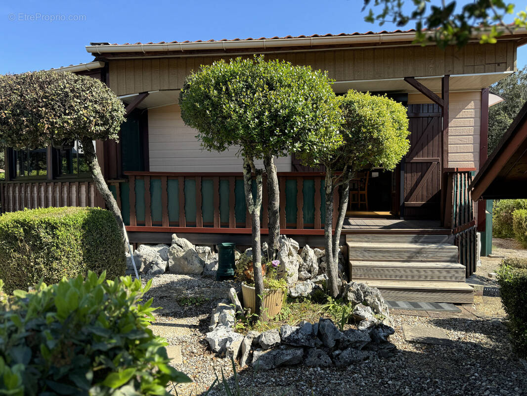 Maison à MEJANNES-LE-CLAP