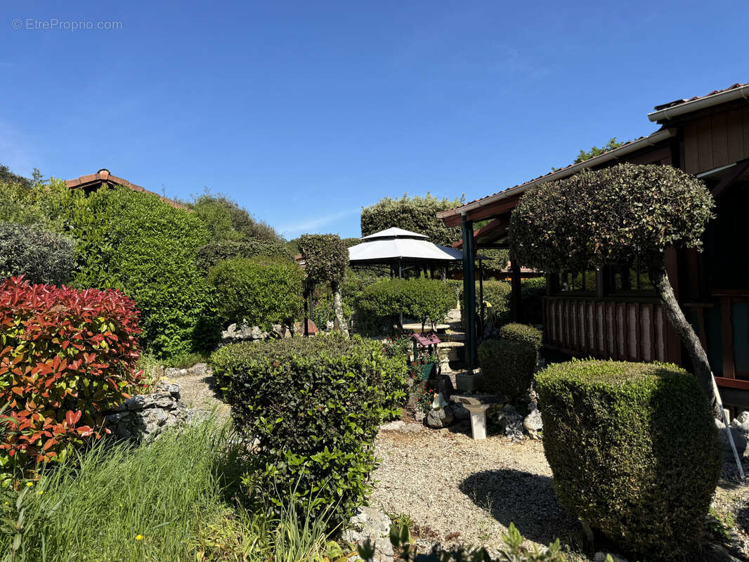 Maison à MEJANNES-LE-CLAP