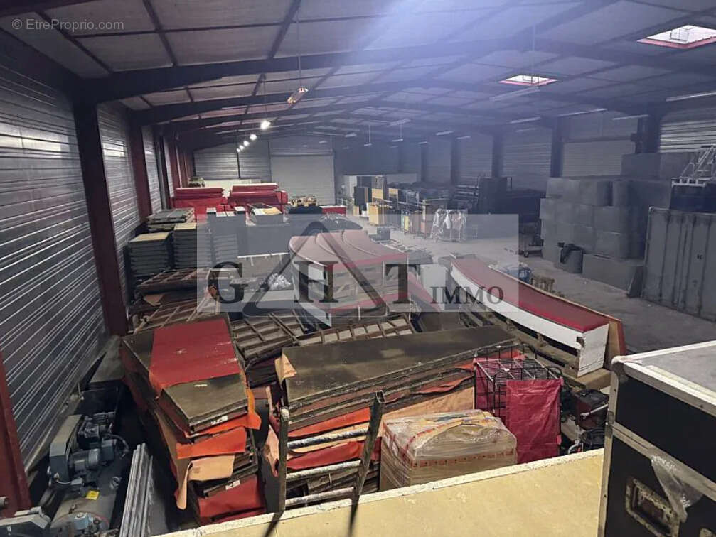 Commerce à FONTENAY-TRESIGNY