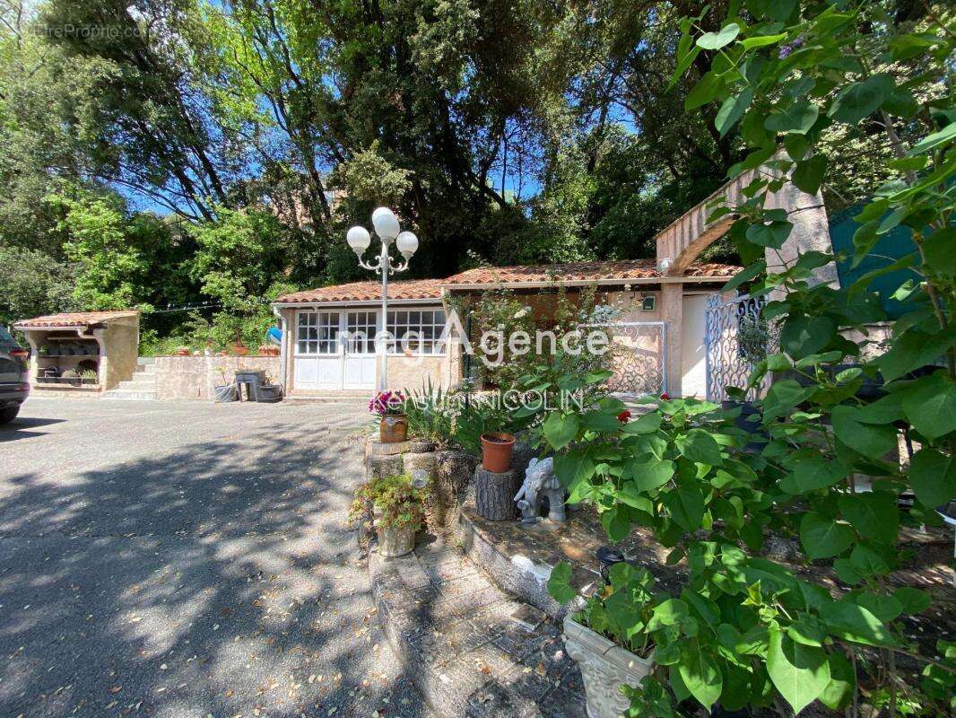 Maison à FLASSANS-SUR-ISSOLE