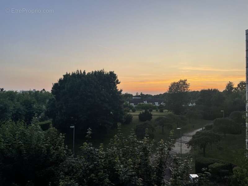 Appartement à LES CLAYES-SOUS-BOIS