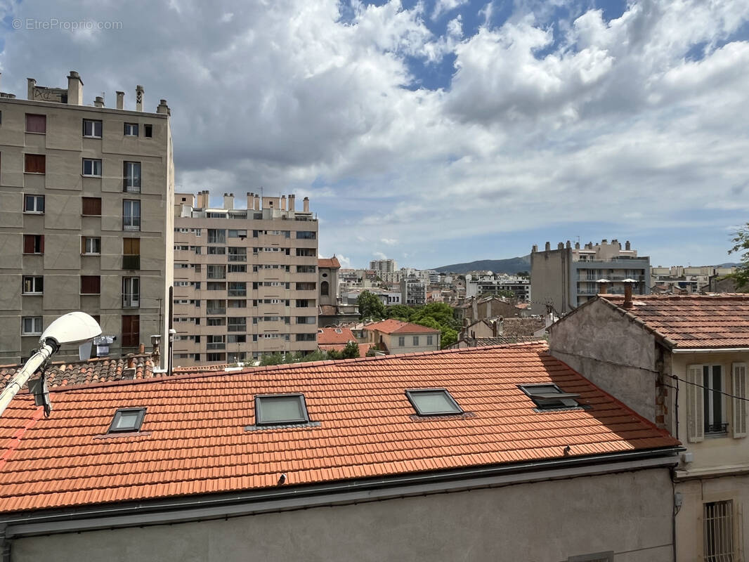Appartement à MARSEILLE-4E