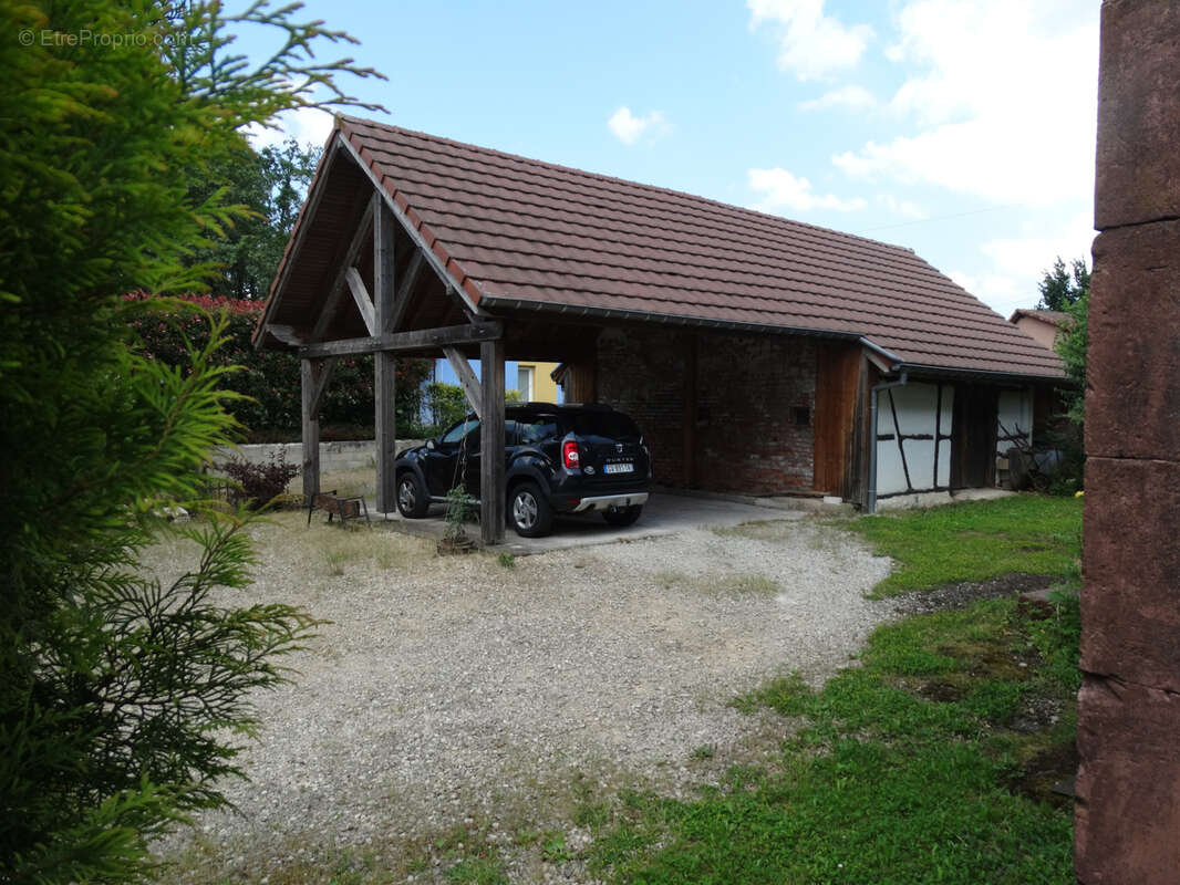 Appartement à CHAVANNES-SUR-L&#039;ETANG