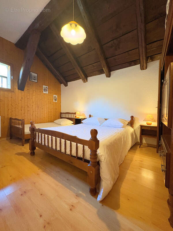 Appartement à MORILLON