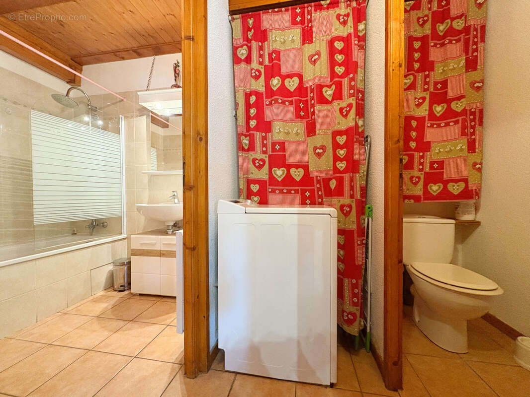 Appartement à MORILLON