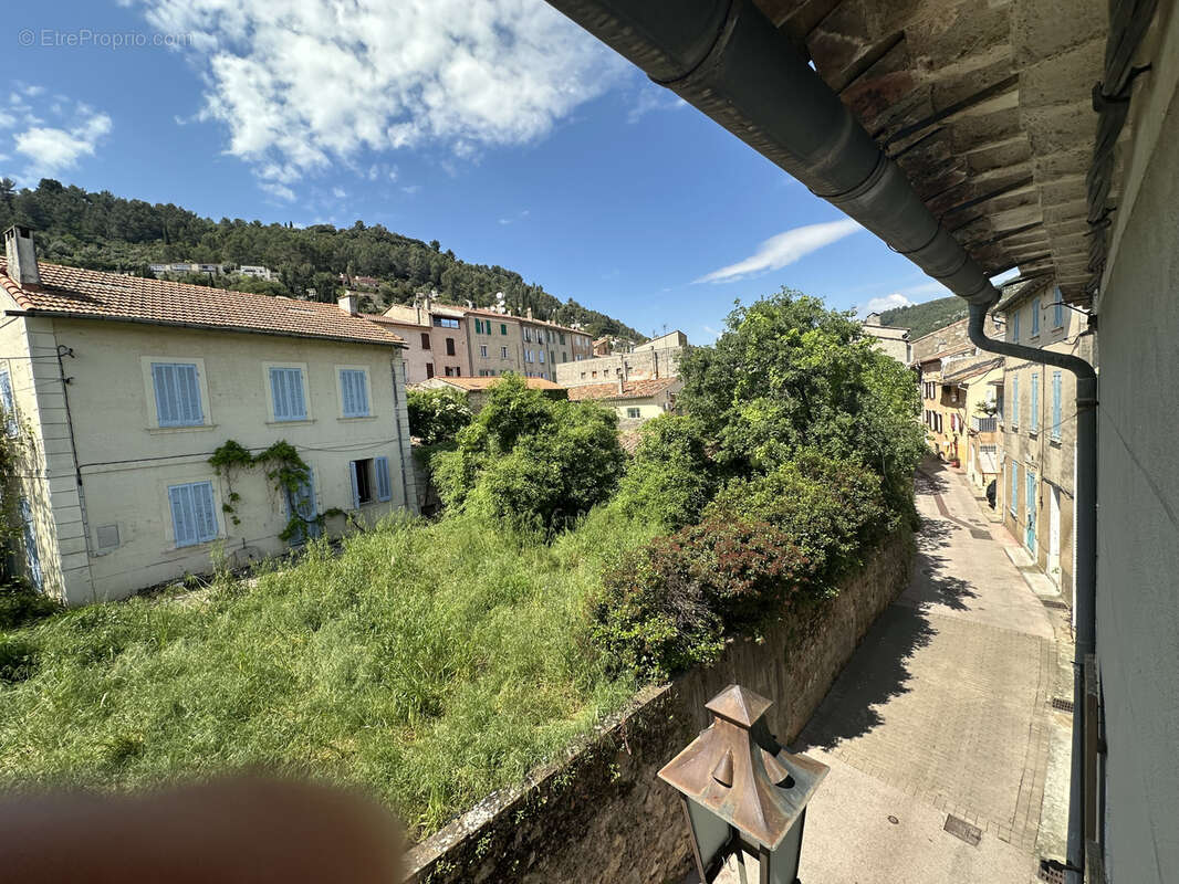 Maison à SOLLIES-TOUCAS