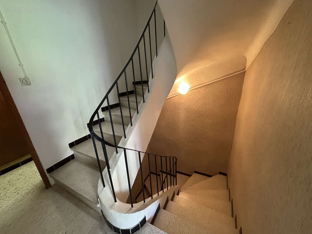 Maison à SOLLIES-TOUCAS